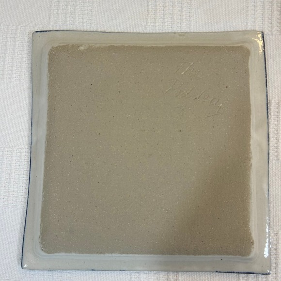 Stoneware Blue Crab Plate The Poddery Mathews VA 7.75" x 7.75" - Picture 4 of 9
